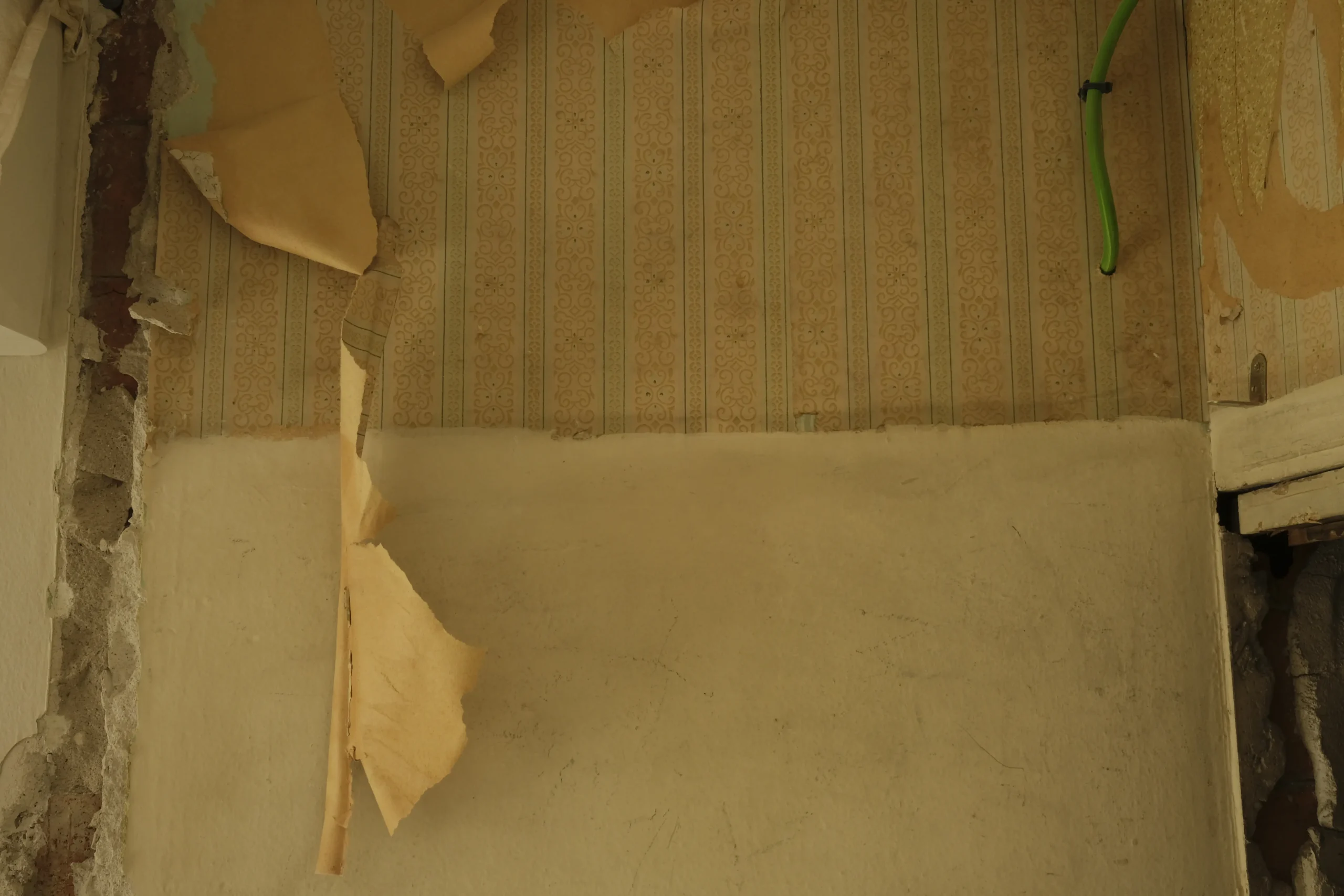 Reforma de ático antiguo en Barcelona conservando su historia y resolviendo necesidades del cliente