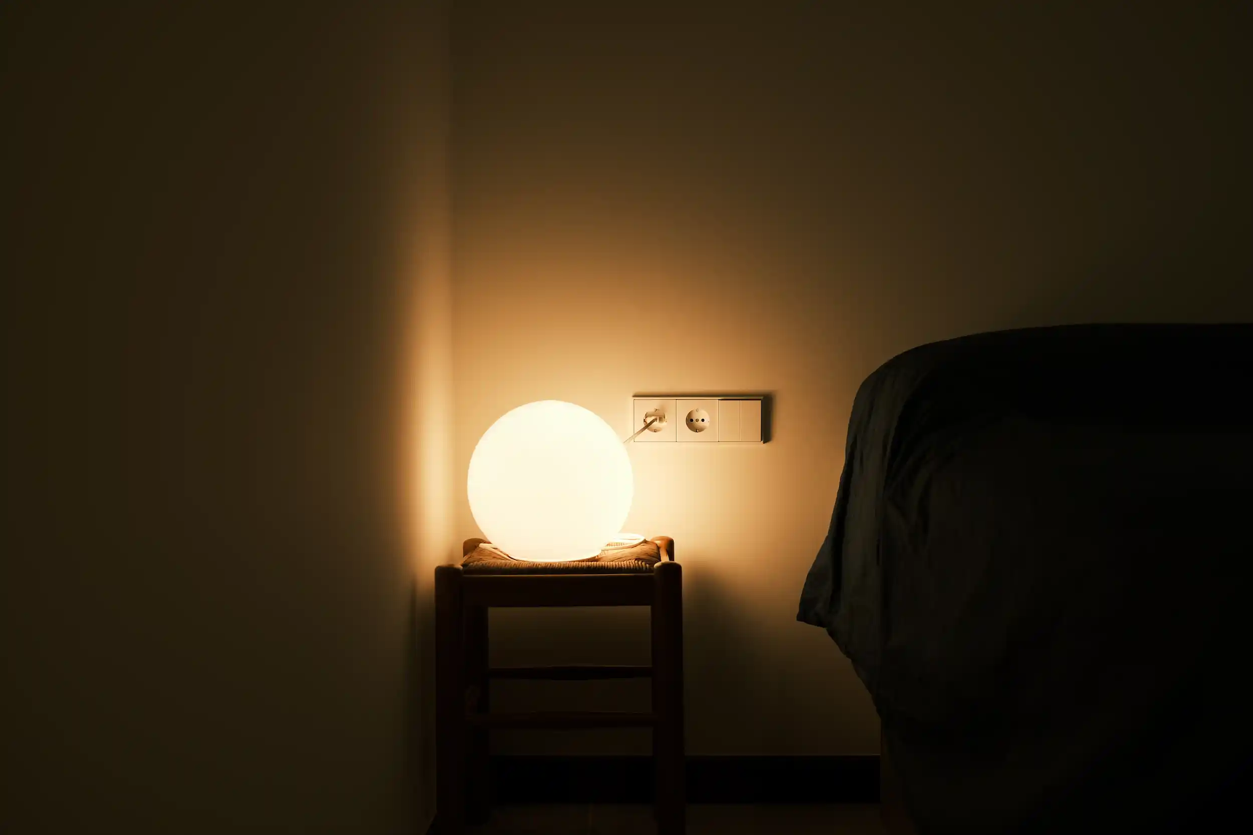 Transformación de garaje en vivienda urbana funcional y acogedora en Donosti