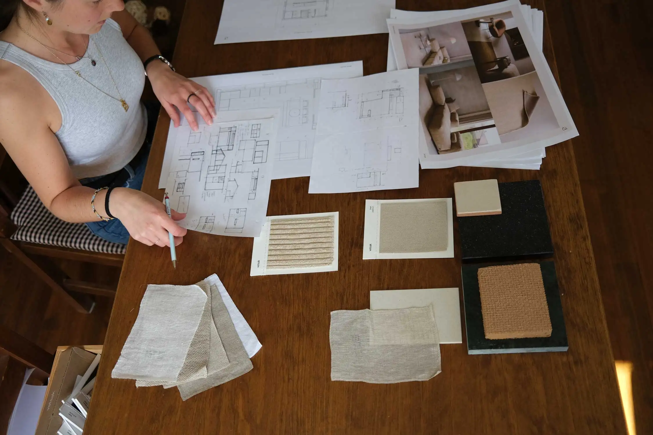 Diseño de vivienda unifamiliar en Navarra integrada en su entorno natural